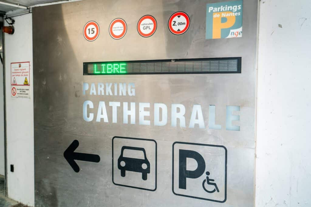 Parking Cathédrale - crédit Jean Côme Bouden